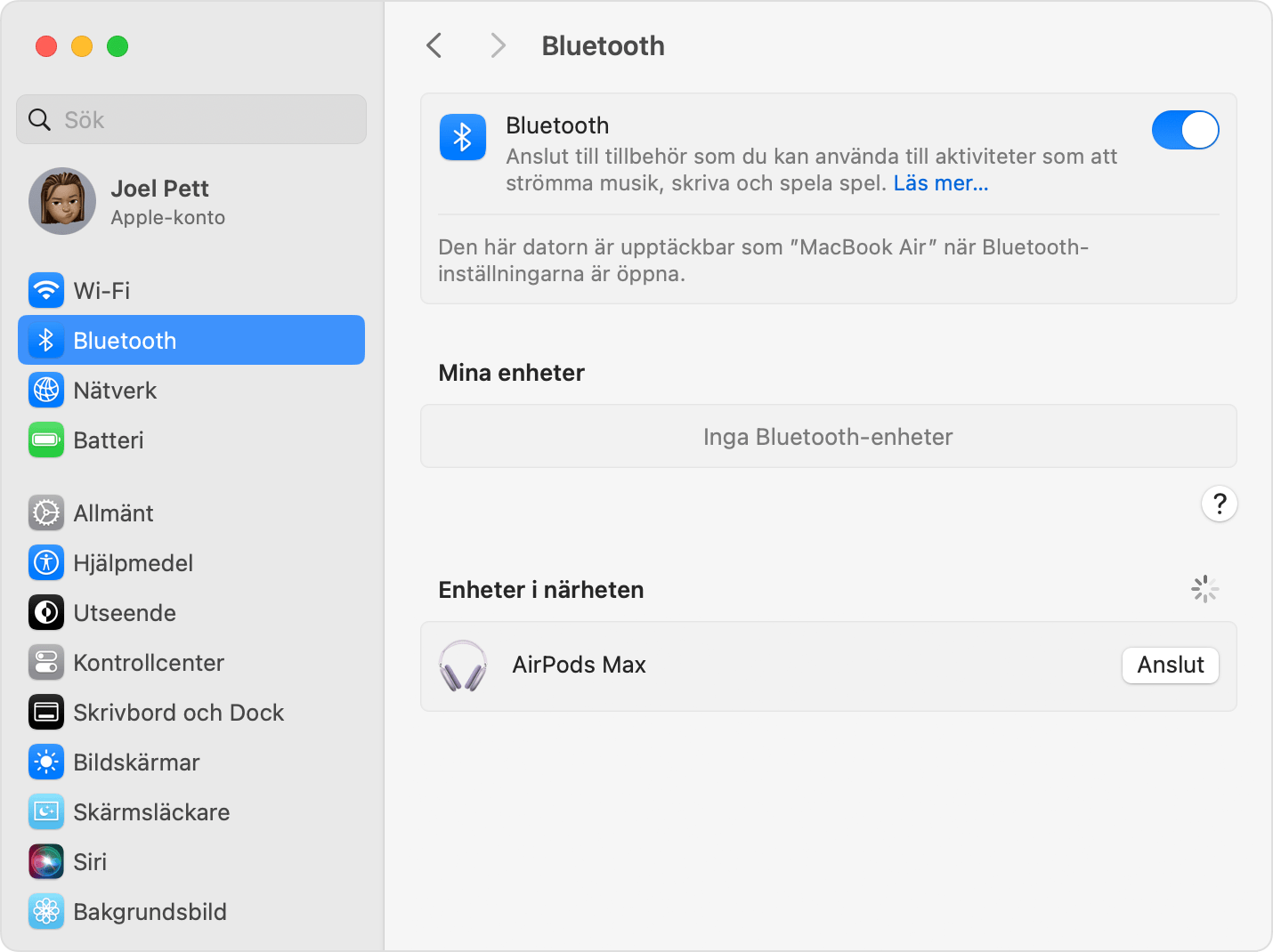 Bluetoothinställningar i Systeminställningar i macOS som visar anslutningsklara AirPods Max