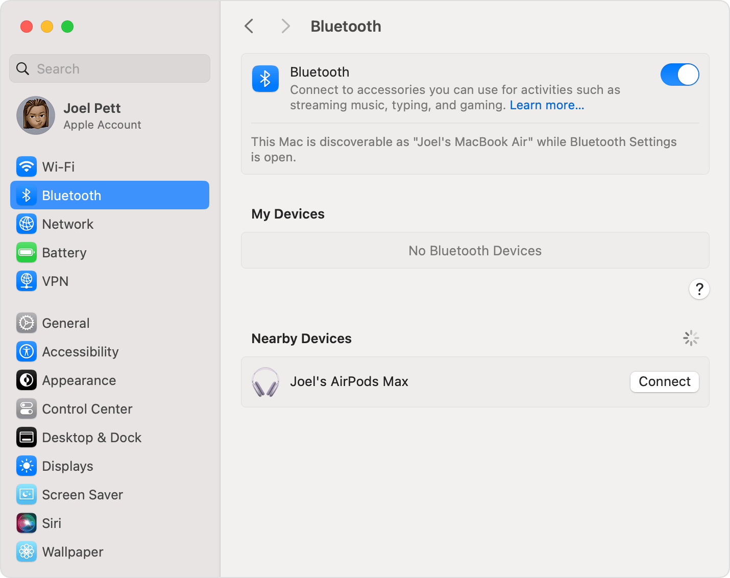 Bluetooth-Einstellungen in den Systemeinstellungen in macOS zeigen AirPods Max als verbindungsbereit an