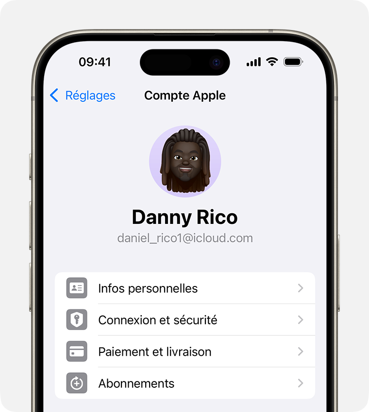 Réglages du compte Apple dans l’app Réglages sur iPhone.