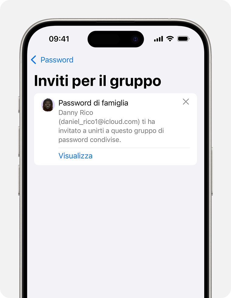 Visualizza un invito al gruppo di condivise e scegli se accettarlo o rifiutarlo.