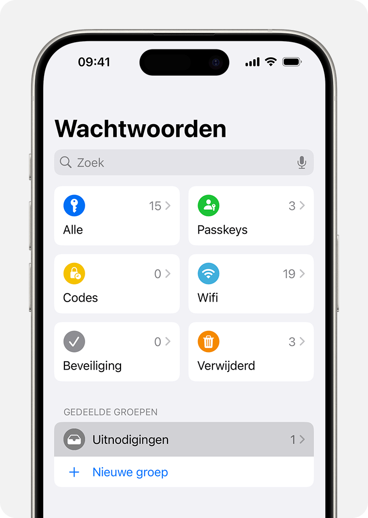  Selecteer in de Wachtwoorden-app 'Uitnodigingen' om uitnodigingen voor gedeelde groepen te bekijken.