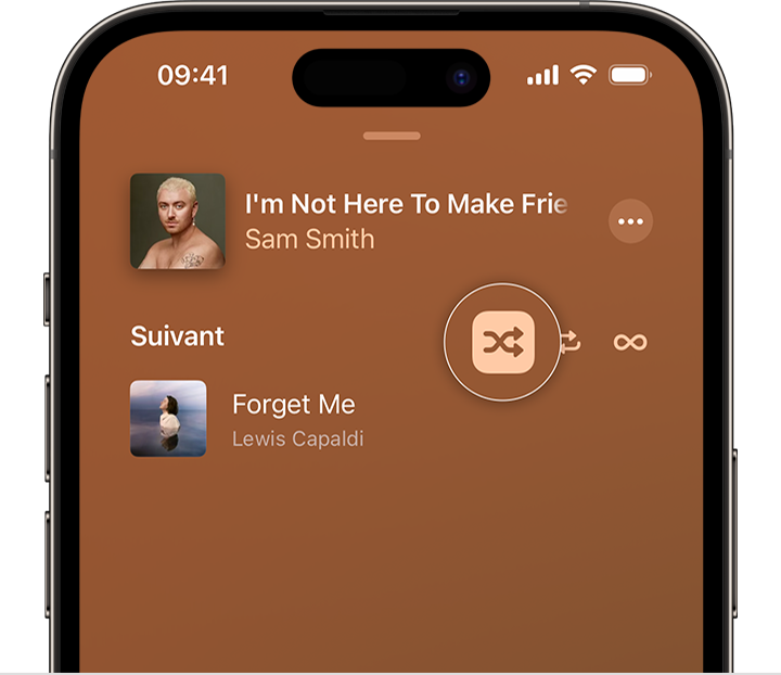 iPhone affichant le bouton Aléatoire dans la partie supérieure de la section Suivant dans l’app Apple Music