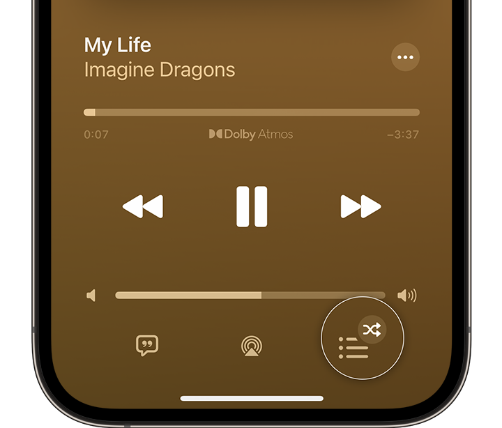 На iPhone показана кнопка «На очереди» в приложении Apple Music