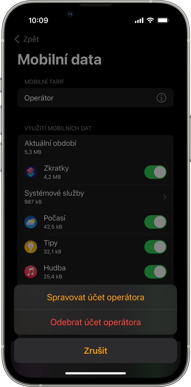 iPhone ukazující obrazovku Mobilní data v aplikaci Watch