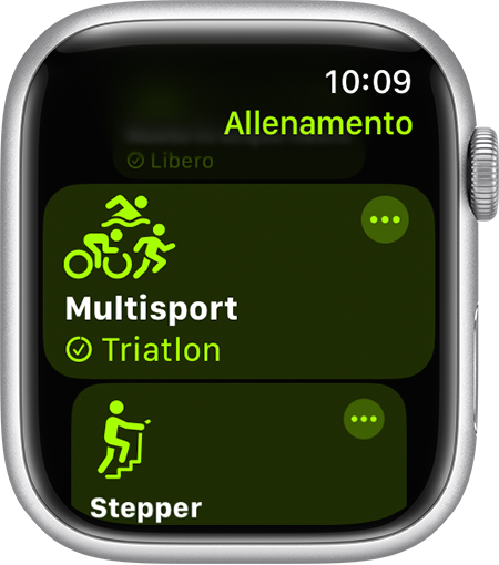 Opzione per l'allenamento Multisport nell'app Allenamento su Apple Watch.