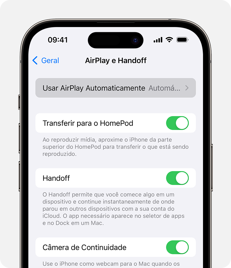 Automático está selecionado para "Usar AirPlay Automaticamente" na tela "AirPlay e Handoff" no iPhone