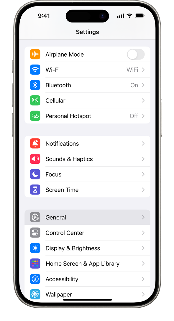 „iPhone“ rodo „Settings“ (nuostatos) programą su paryškinta parinktimi „General“ (bendrosios), esančia po „Screen Time“ (prie ekrano praleidžiamas laikas).