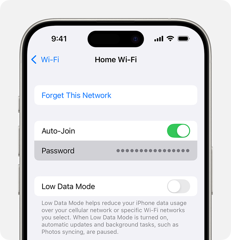 В iOS выберите «Настройки» > «Wi-Fi», и вы сможете просмотреть пароль подключенной сети Wi-Fi.