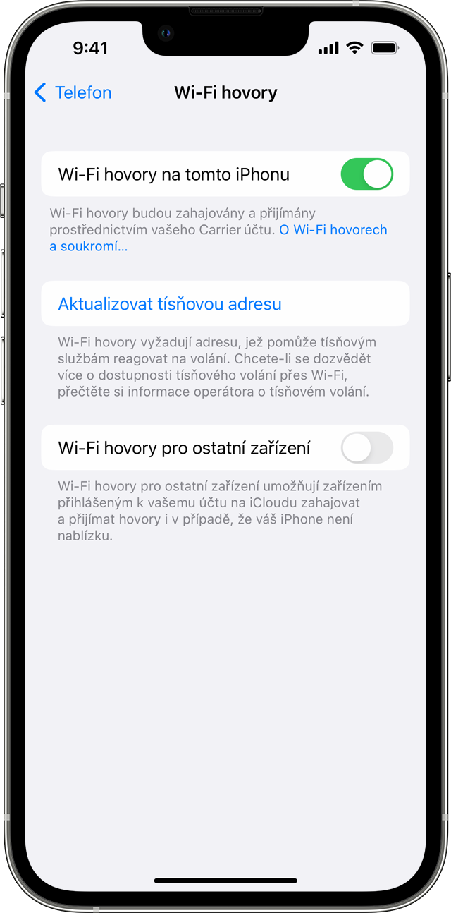iPhone zobrazující obrazovku Wi-Fi hovory se zapnutou možností Wi‑Fi hovory na tomto iPhonu.