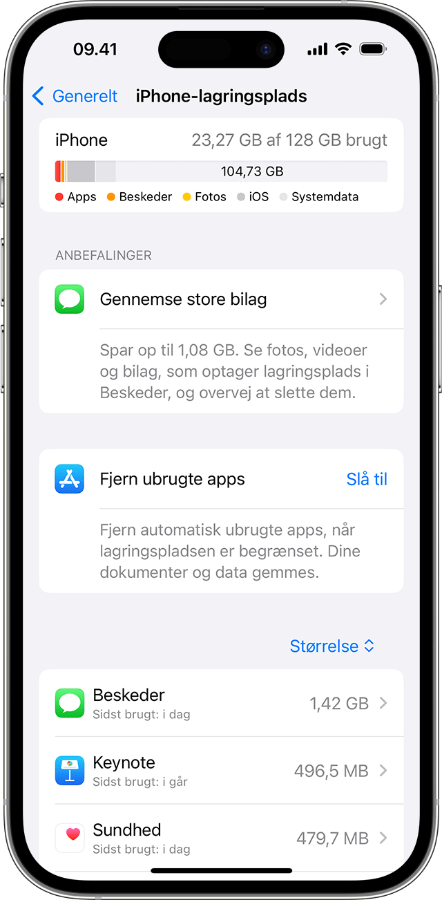 En iPhone-skærm, der viser anbefalinger til at frigøre plads på din enhed