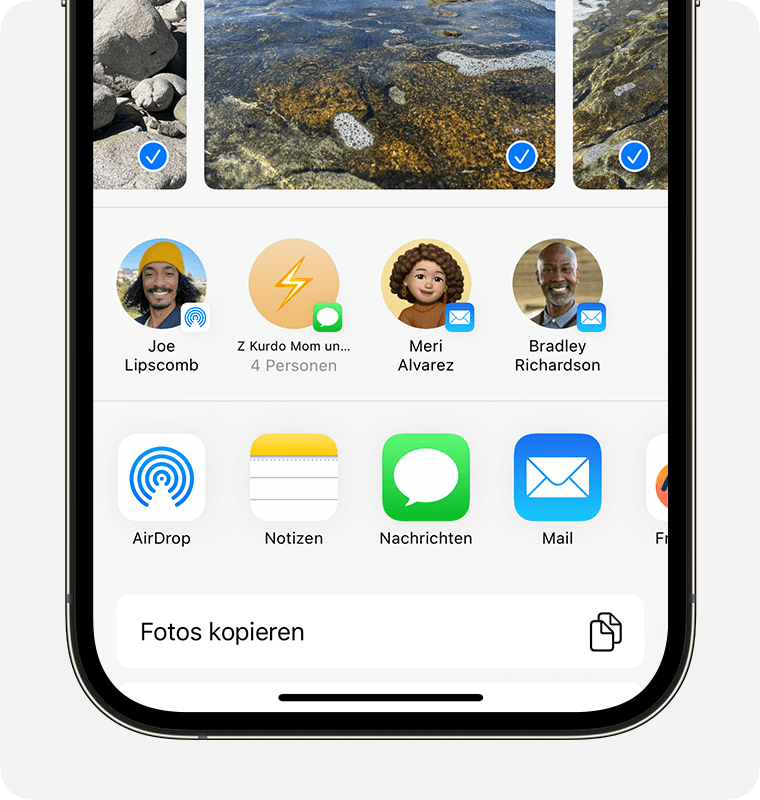 Ein iPhone, auf dem Share Sheet mit ausgewählten Fotos und angezeigter AirDrop-Option angezeigt wird.