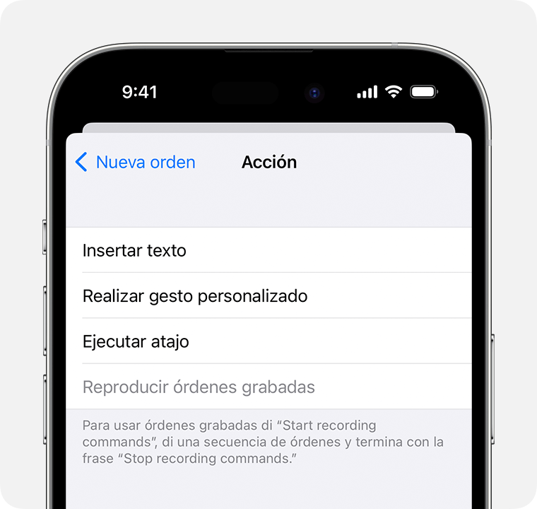 Un iPhone en el que se muestra el menú Acción para un nuevo comando, en el cual puedes seleccionar la acción que se realizará cuando digas el comando.