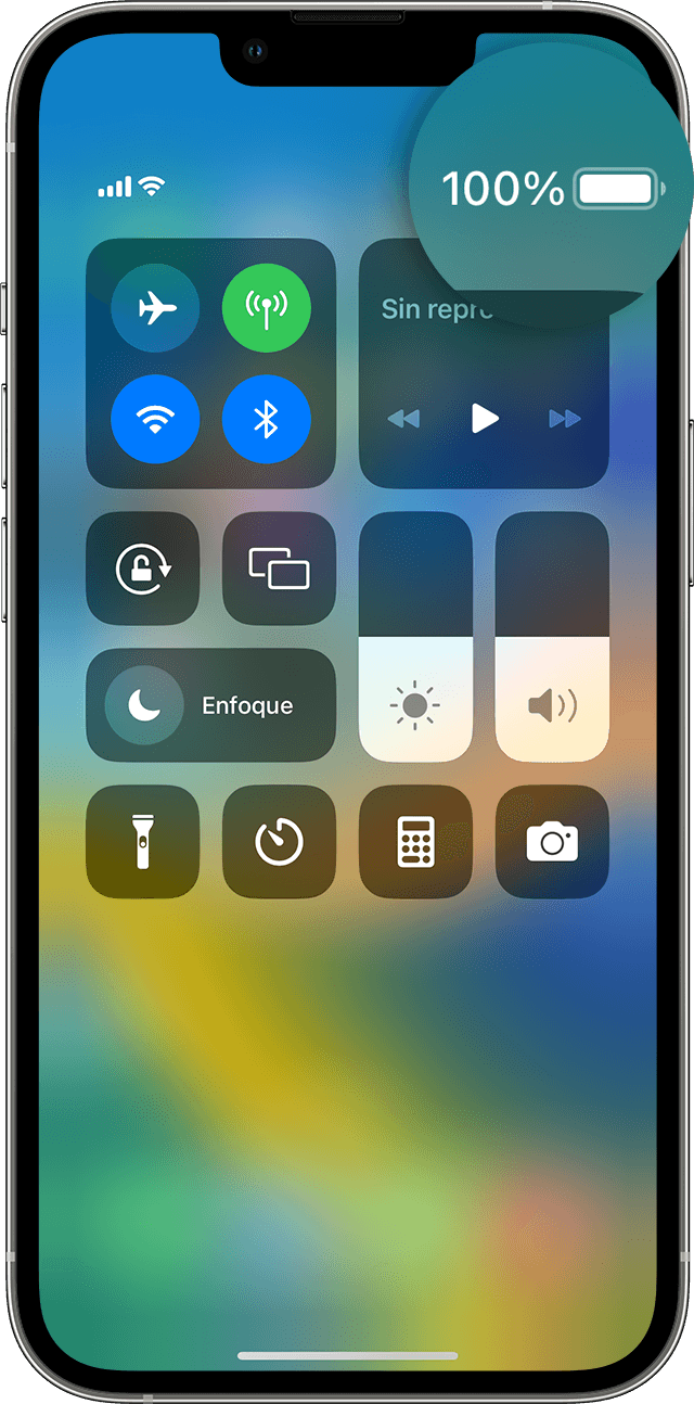 https://cdsassets.apple.com/live/7WUAS350/images/ios/locale/es-mx/ios16-iphone13-pro-control-center-battery-percent-callout.png