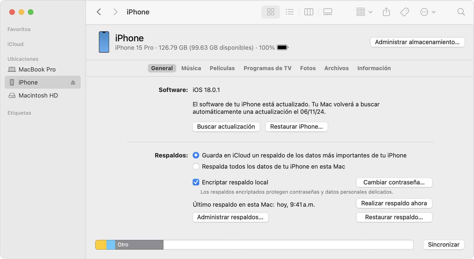 Una ventana del Finder en la que se muestran opciones para buscar una actualización o restaurar el iPhone