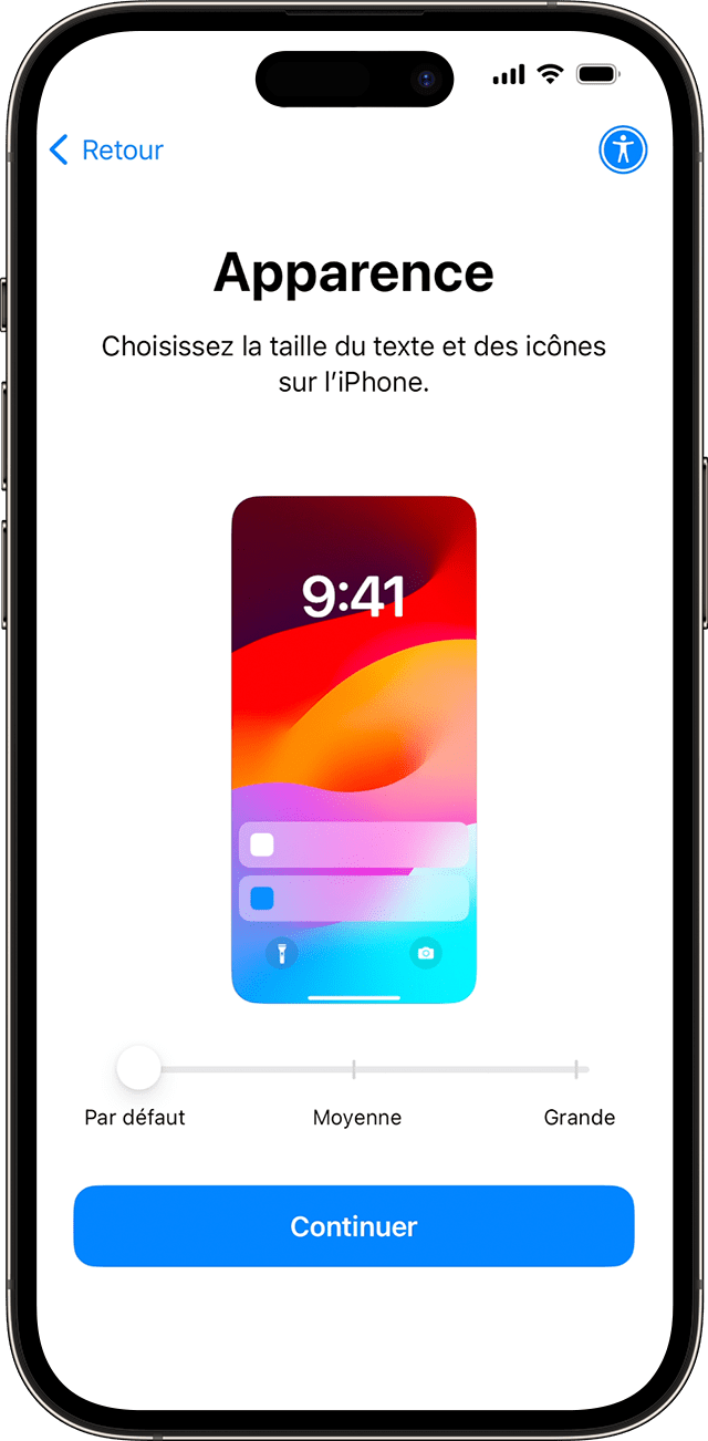 Dans le processus de configuration d’iPhone pour iOS 17, faites glisser une icône pour prévisualiser l’apparence, puis choisissez la taille de texte et d’app que vous préférez.