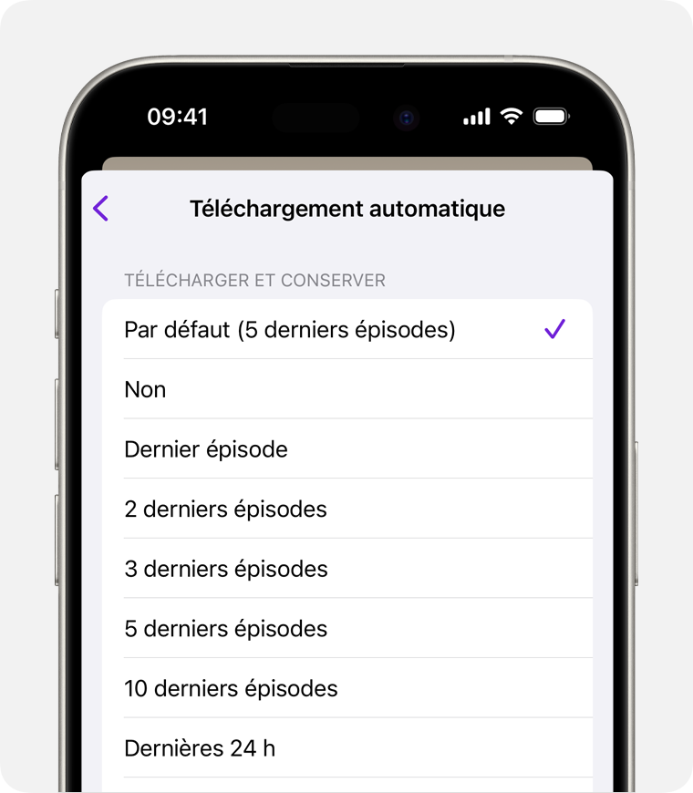 Un iPhone avec l’option « Non » sélectionnée pour les téléchargements automatiques.