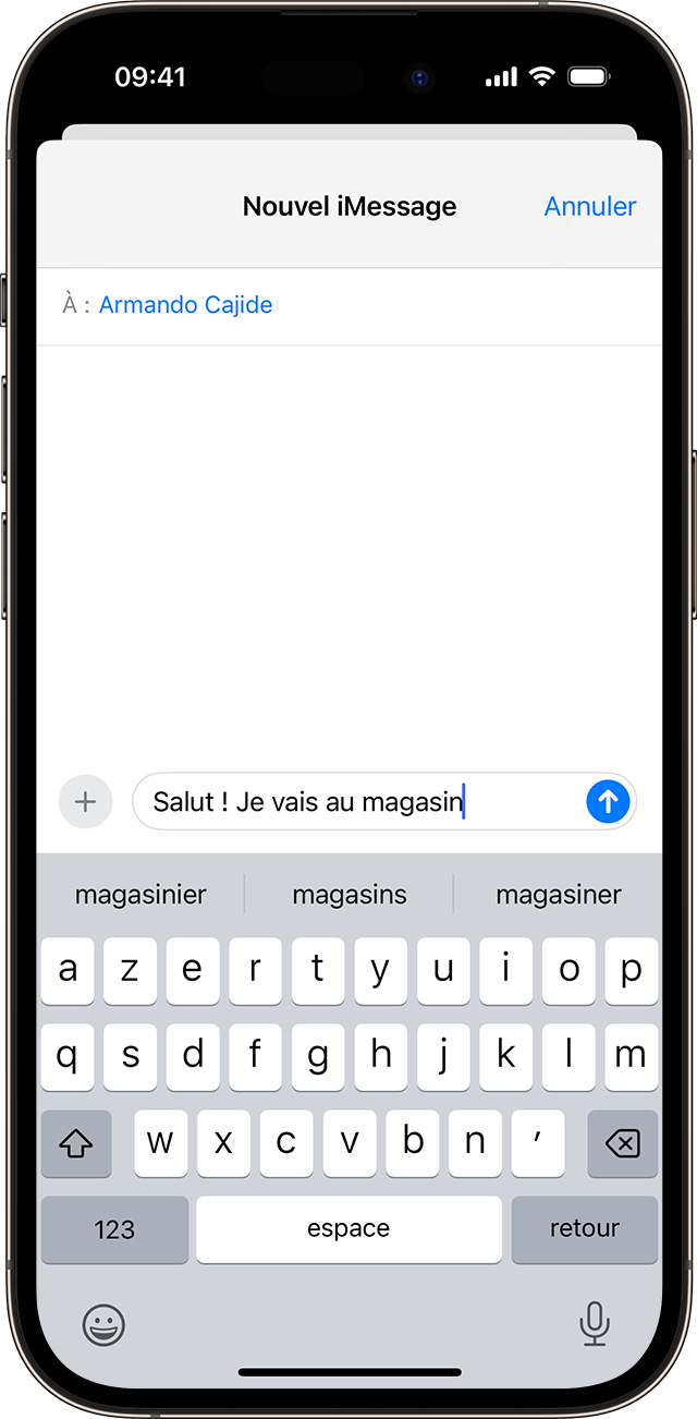 Écran d’iPhone montrant la saisie prédictive pendant la saisie d’un mot dans Messages.