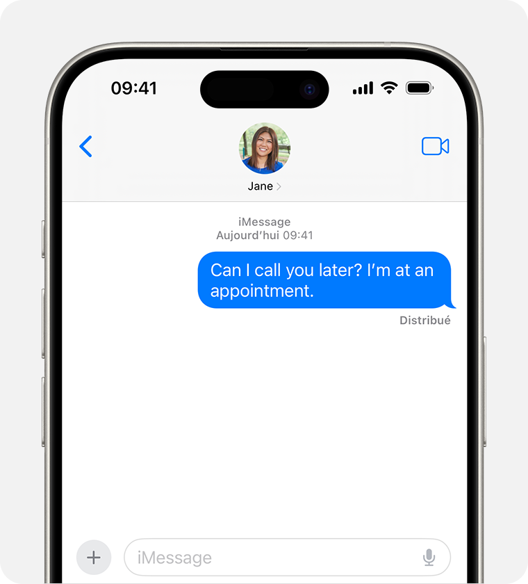 Les bulles bleues montrent qu’un message a été envoyé avec iMessage.