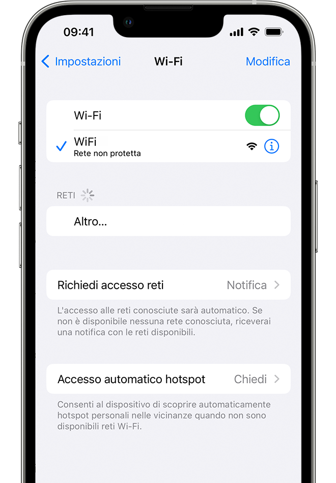 Un iPhone che mostra la schermata Wi-Fi. Accanto al nome della rete Wi-Fi è presente un segno di spunta blu.
