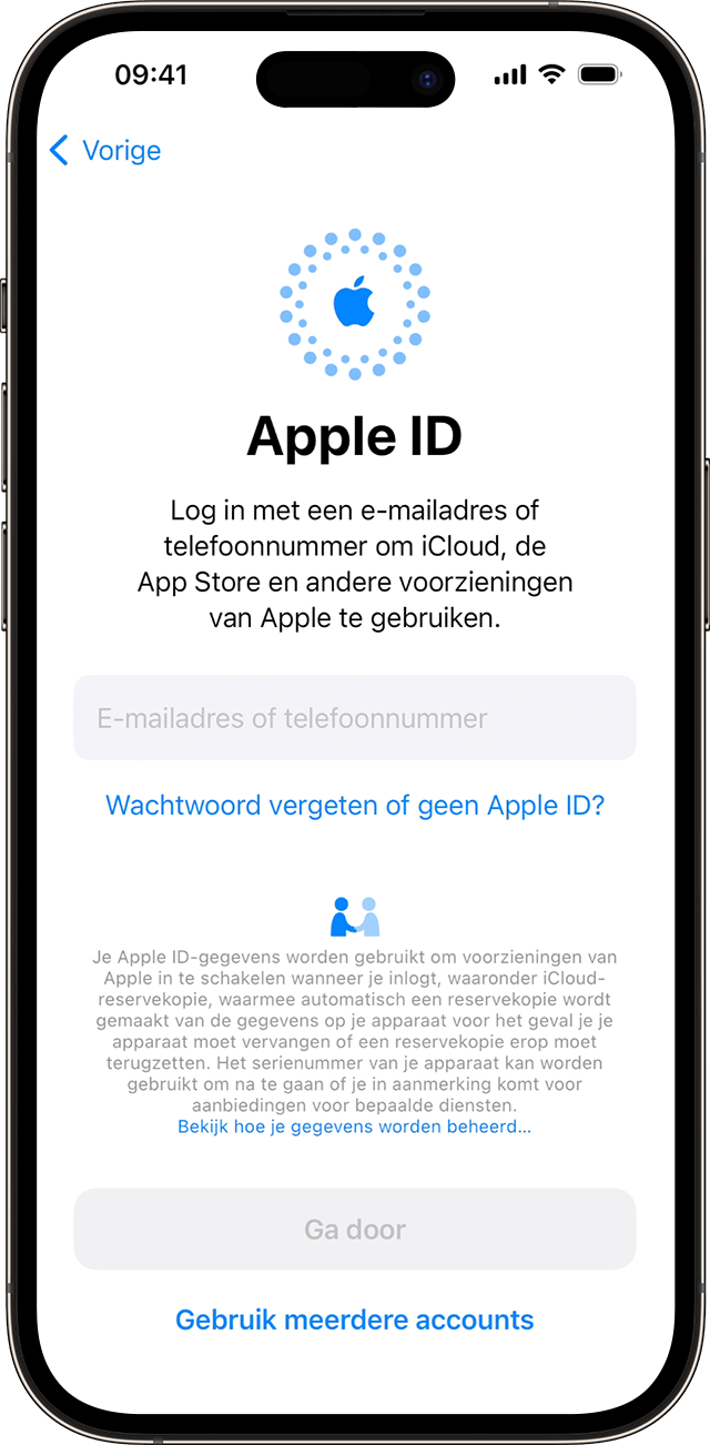 Gebruik je e-mailadres of telefoonnummer om bij de configuratie van je iPhone in iOS 17 in te loggen met je Apple ID.