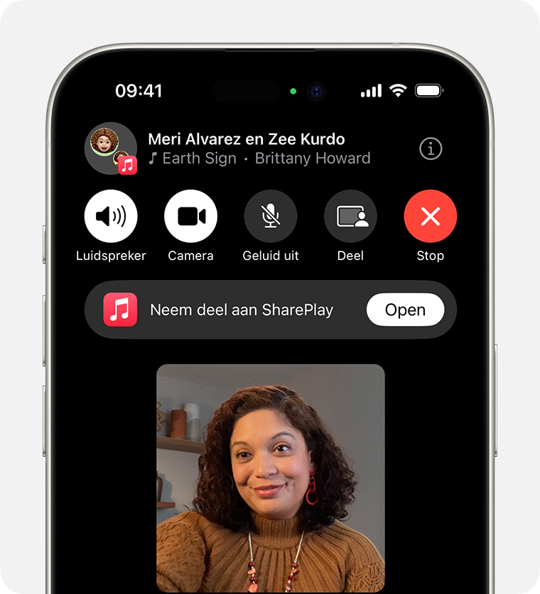 iPhone waarop Join SharePlay te zien is tijdens een FaceTime-gesprek.