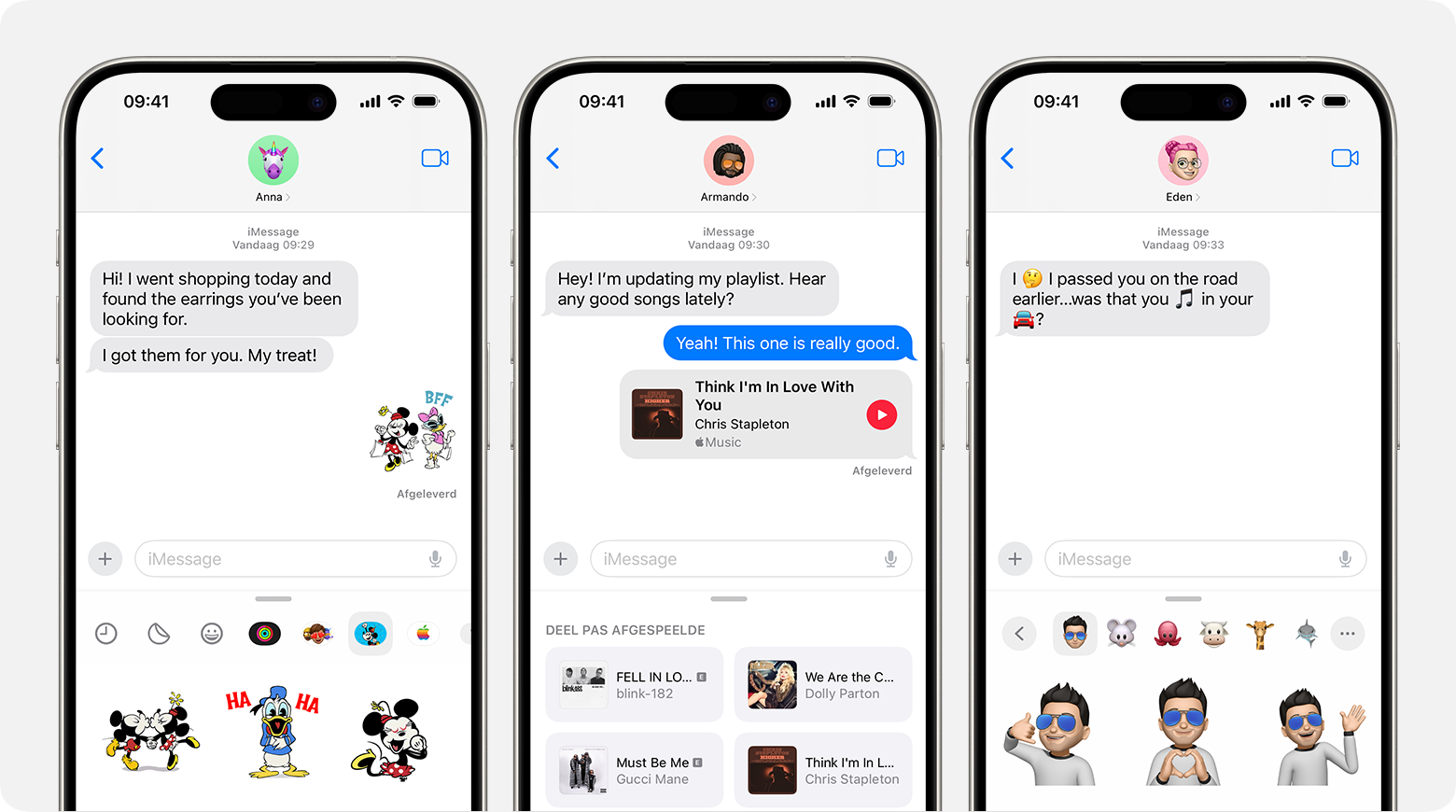 Een iPhone met iMessage-apps in een gesprek in Berichten