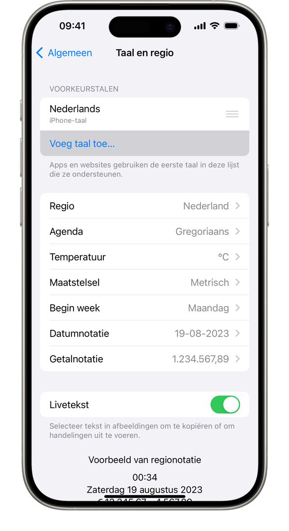 Een iPhone met het menu 'Taal en regio' en de optie 'Voeg taal toe' gemarkeerd.