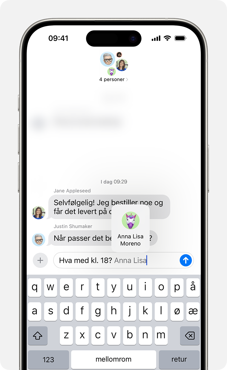 iPhone som viser hvordan du sender en omtale i en tekstmelding. Skriv @ etterfulgt av navnet.