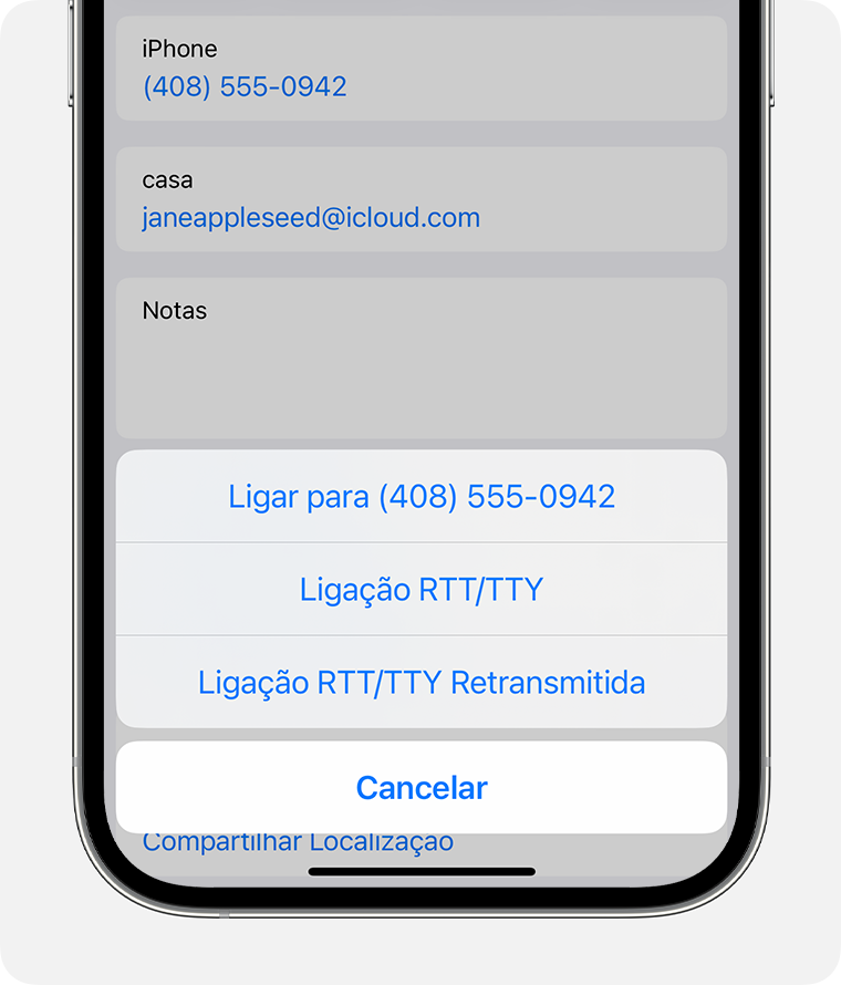Tela do iPhone mostrando o menu para selecionar "Ligação RTT/TTY" ou "Ligação RTT/TTY Retransmitida"