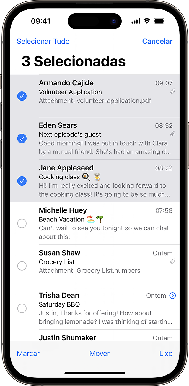 iPhone mostrando o app Mail com três mensagens selecionadas