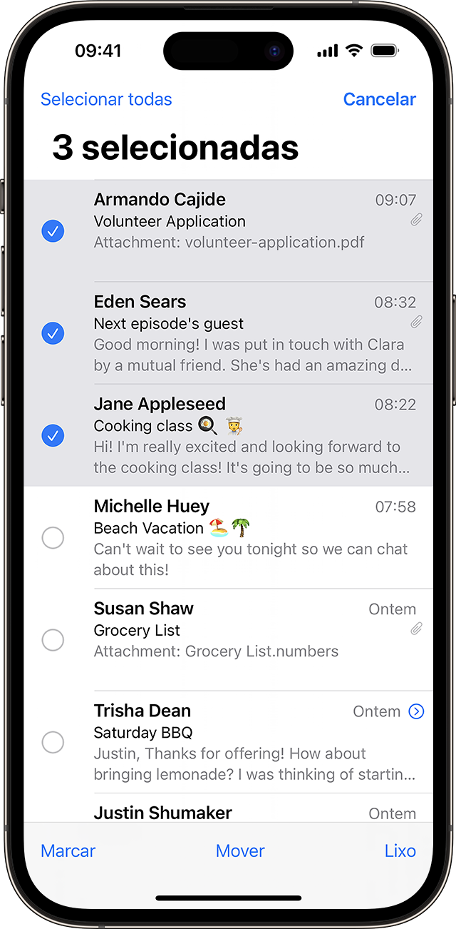 Um iPhone a apresentar a app Mail com três mensagens selecionadas