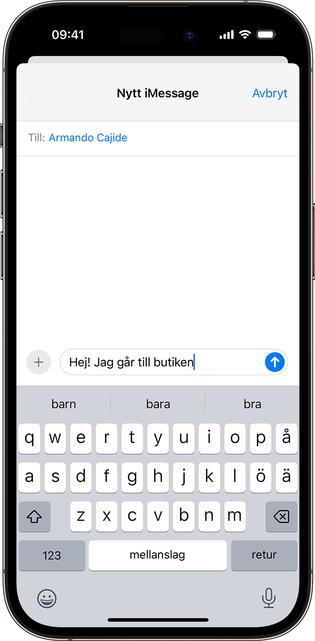 iPhone-skärm som visar textförslag när du skriver ett ord i Meddelanden.