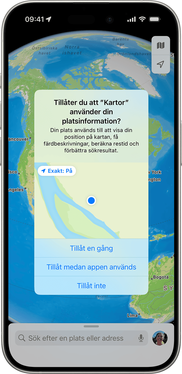 En app begär åtkomst till din plats medan du använder appen på iPhone