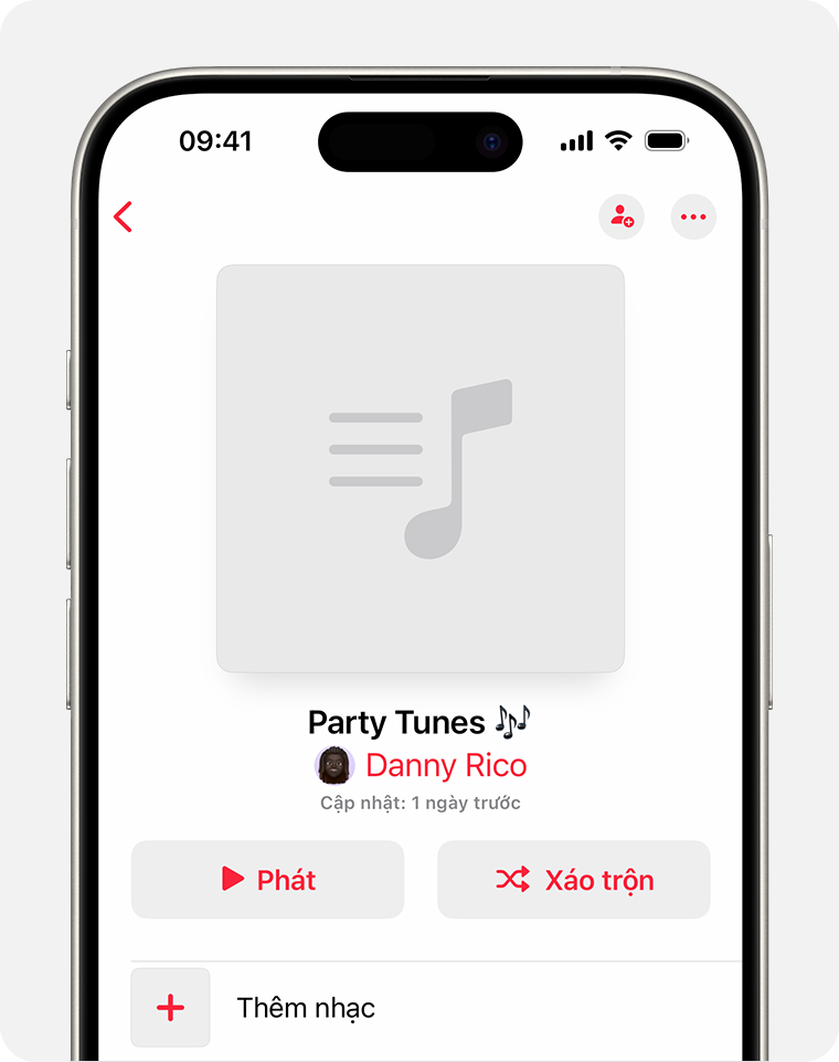 iPhone đang hiển thị một playlist mới được tạo