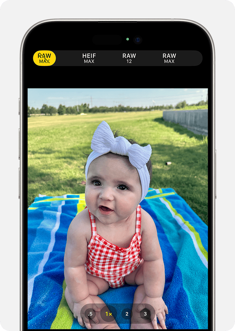 “相机”App 中直接提供的分辨率选项包括：“HEIF Max”、“RAW 12”和“RAW Max”。