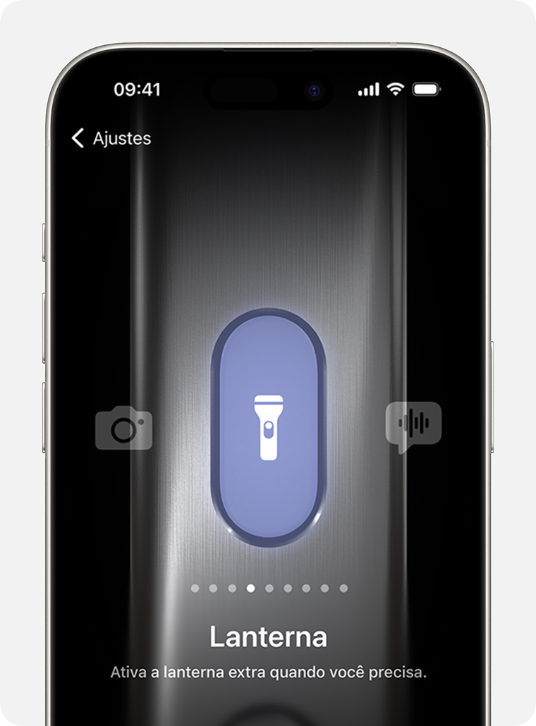 No iPhone 15 Pro e iPhone 15 Pro Max, você pode atribuir itens como a Lanterna ao botão de ação.