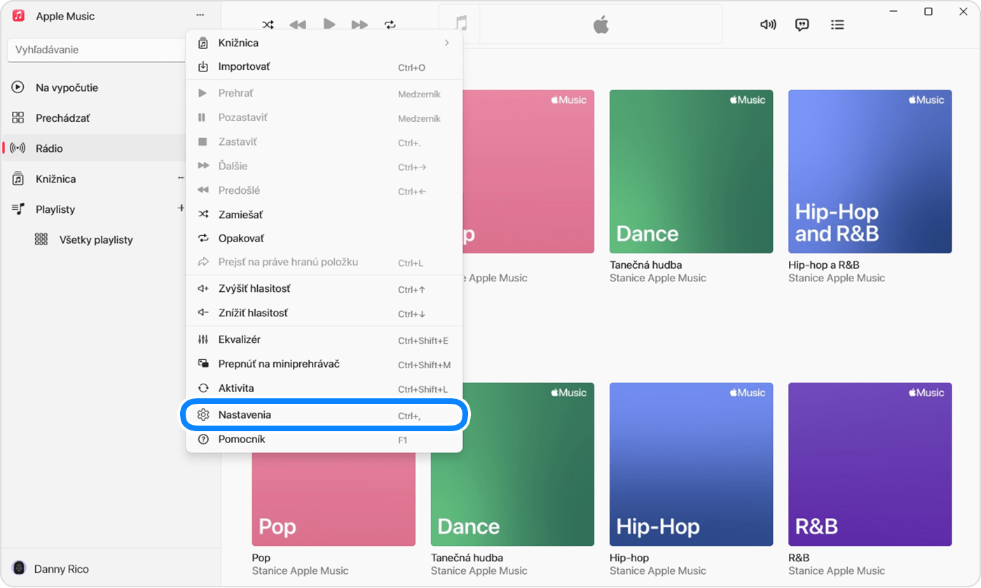 Apka Apple Music pre Windows zobrazujúca Nastavenia v menu zobrazenom po kliknutí na akcie postranného panela.