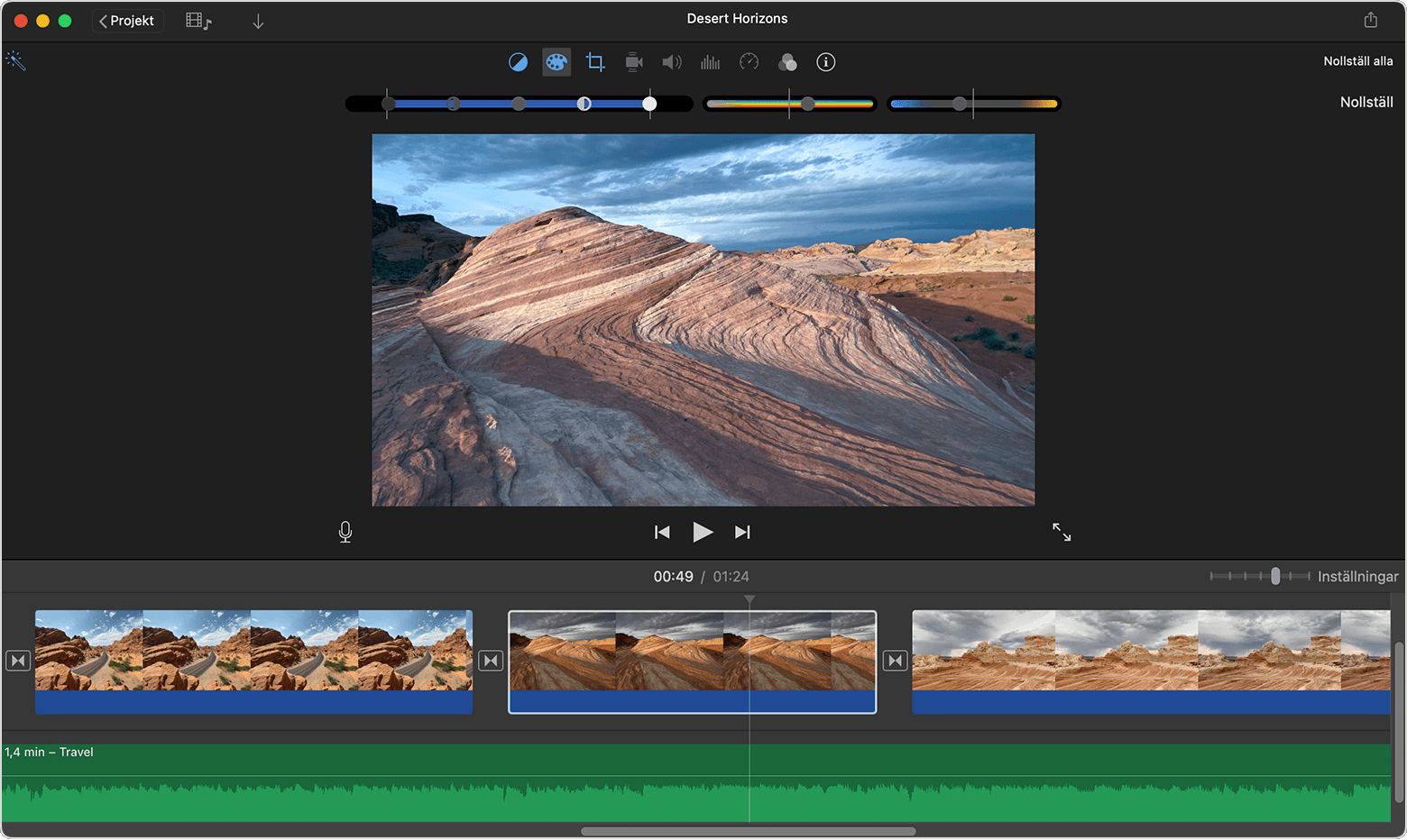 Projektfönster i iMovie på Mac med färgkorrigeringsreglagen synliga