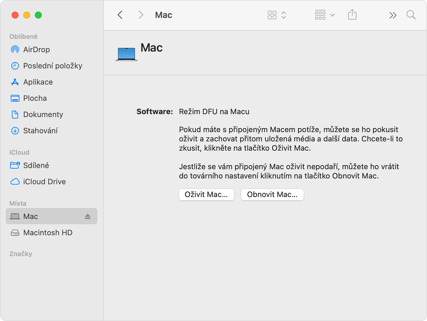 Okno Finderu zobrazující na bočním panelu vybraný „Mac“