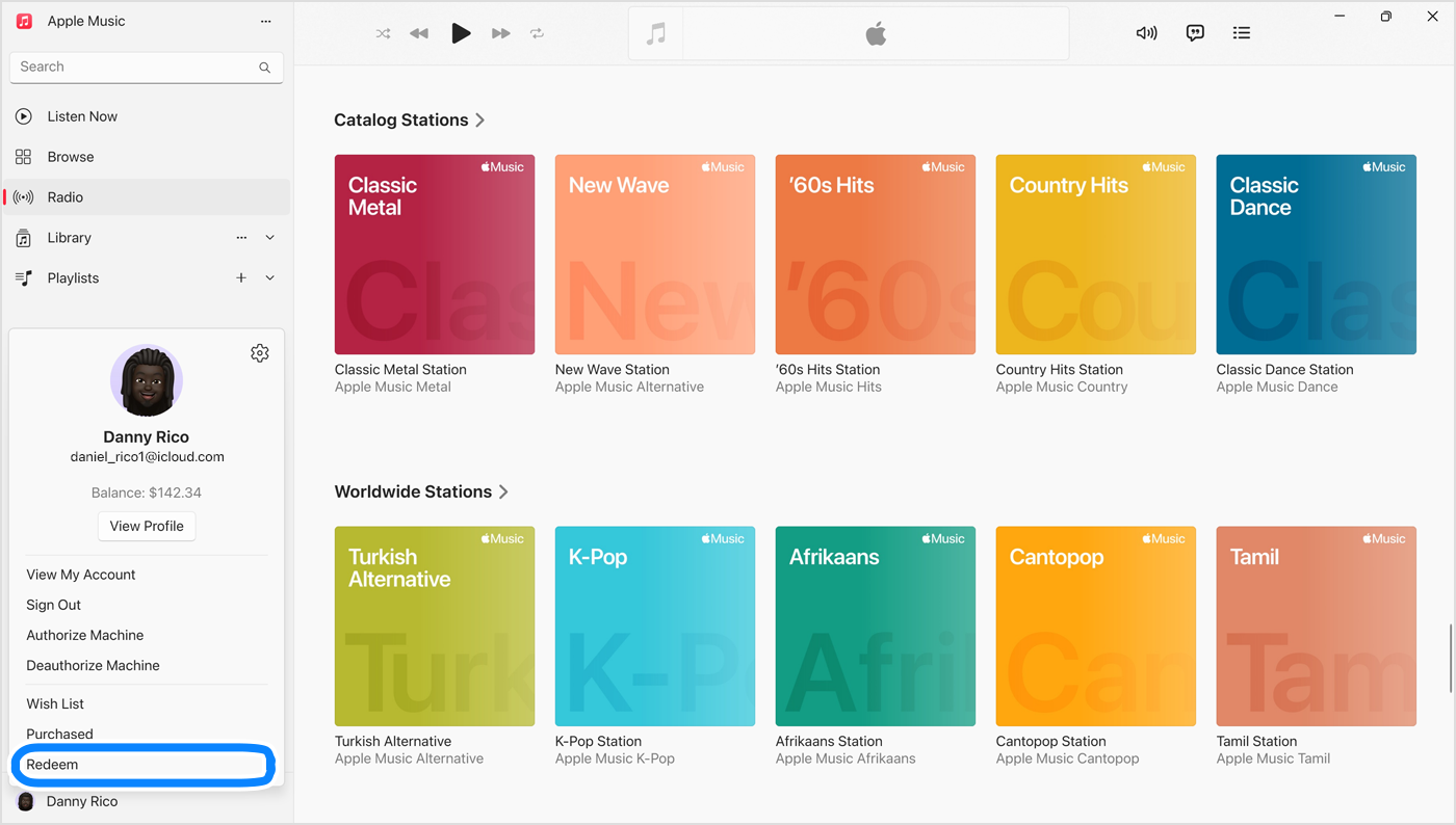Aplikacija Apple Music v računalniku s sistemom Windows s prikazano izbrano možnostjo »Redeem« (Unovči) za unovčenje darilne kartice