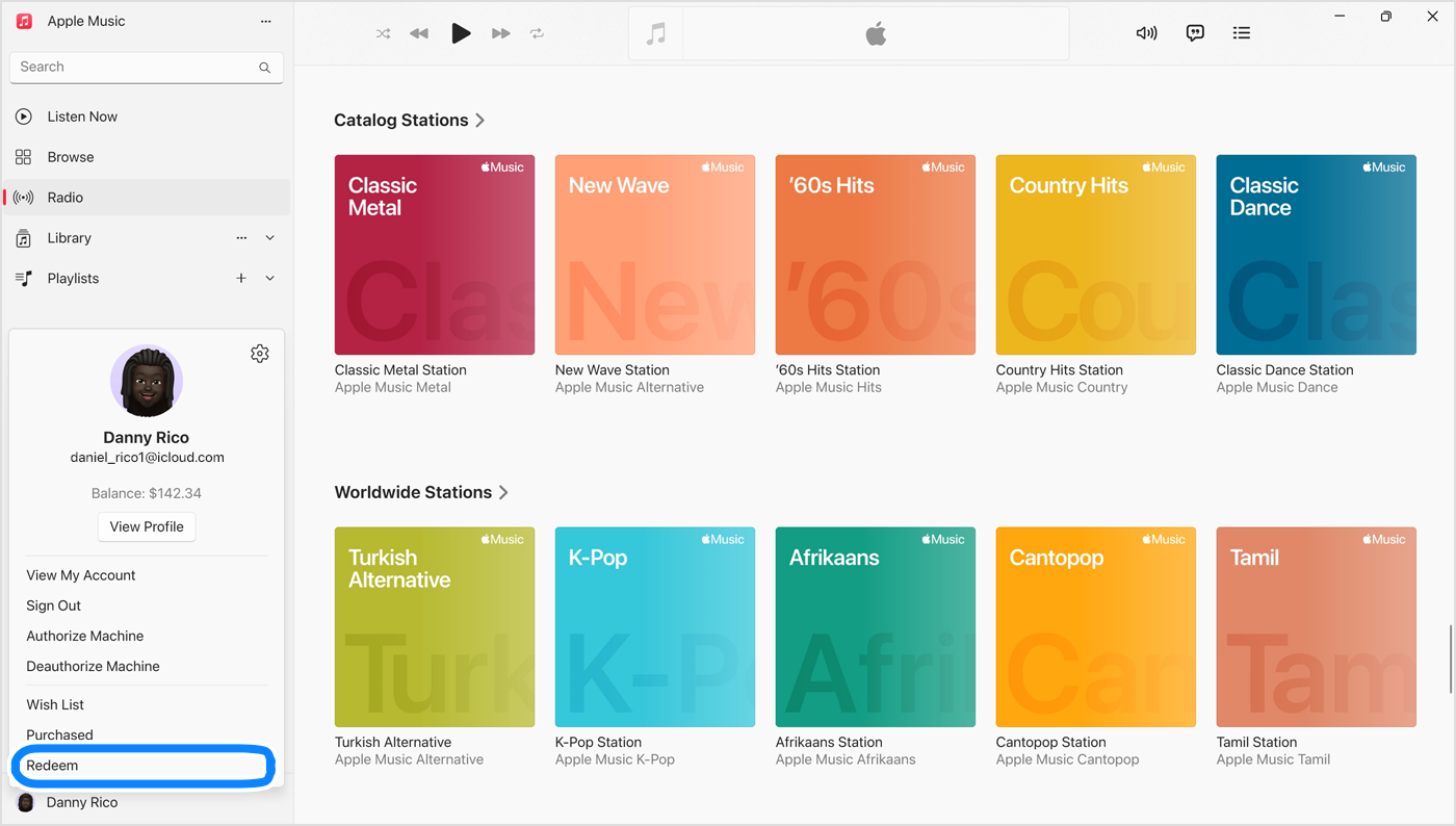 PC dators ataino lietotnē Apple Music atlasītu opciju Redeem (Izmantošana) dāvanu kartes izmantošanai
